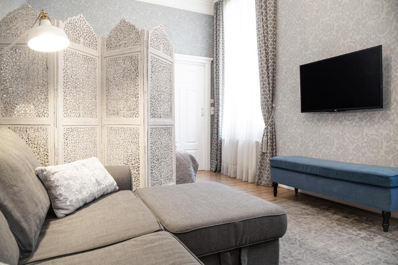 Househost Apartment :Zacisze Street Красков Екстериор снимка